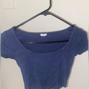 Size XS. V neck crop top from Garage